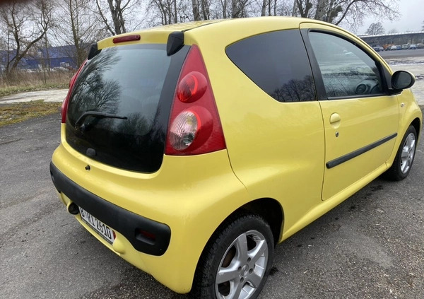 Peugeot 107 cena 6999 przebieg: 199900, rok produkcji 2006 z Bydgoszcz małe 191